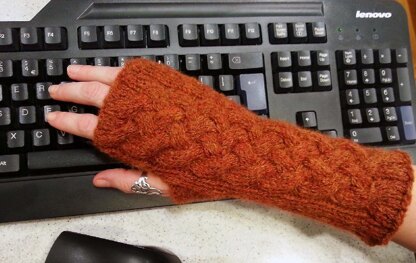 Gingerbrade Fingerless Mitts