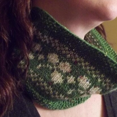 Shamrock Cowl - knitting pattern