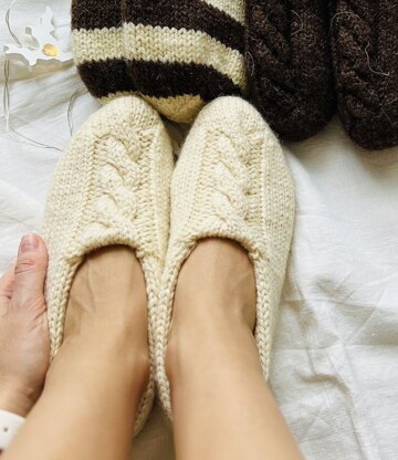 Double slippers set