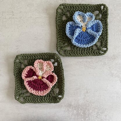 Pansy Granny Square