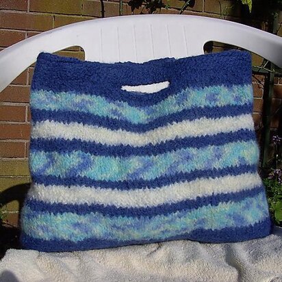 Simple Felt Bag - knitting pattern