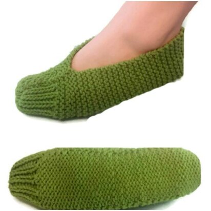 Simple Slippers Unisex Knitting Pattern