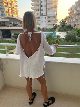 Backless summer sweater