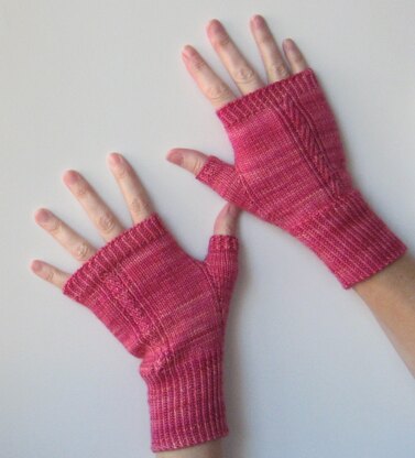 Moirai Mitts