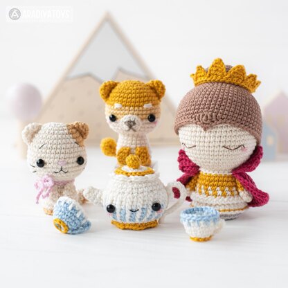 Royal Family Crochet Pattern by AradiyaToys Shiba Inu Amigurumi Tutorial King DIY Handmade Queen Animals Crochet Patterns (Olka Novytska)