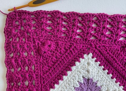 Buds & Blooms Blanket