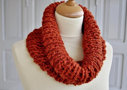 Knitted Orange Ribbed Cowl One Skein Pattern