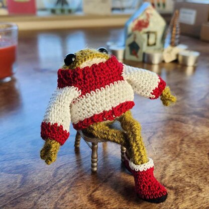 Toad sweater and boots