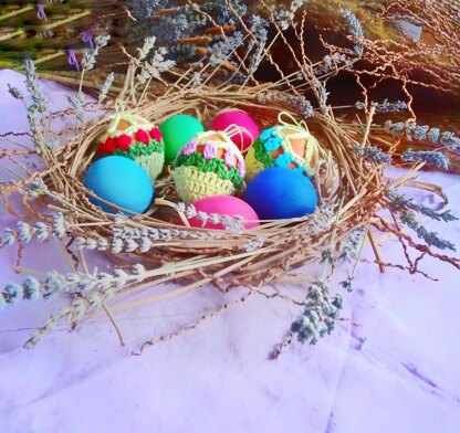 Flower Decor For Easter Eggs