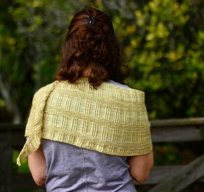 Rattan Shawl