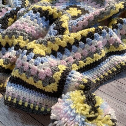 Pom Pom Candy Blanket - for Beginners