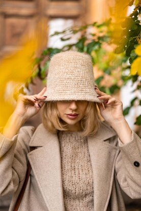 Winter bucket hat