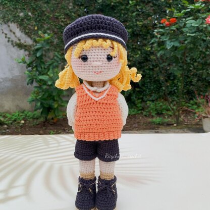 Lisa doll