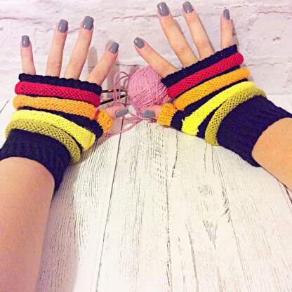 Colourful Ridged Gloves