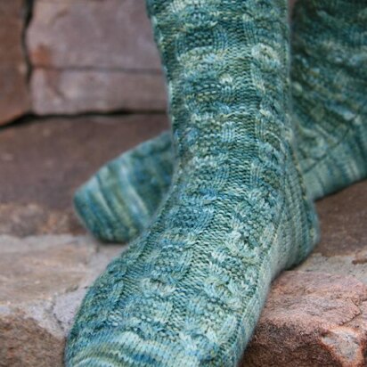 Hollow Oak Socks (Fingering-weight) - knitting pattern