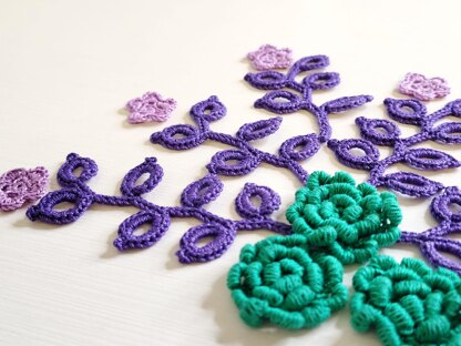 Purple branches and 3d clones knot flowers