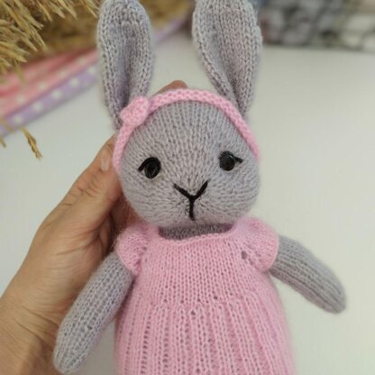 Bunny knitting pattern. Tia The Little Bunny