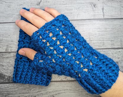 X's and O's Fingerless Gloves