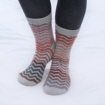 Wavy Stripes Socks