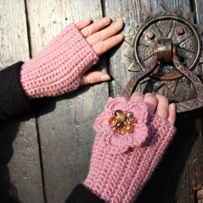 Flower mittens