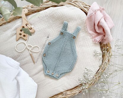 Premie size - TWISTY DK Knitted Romper