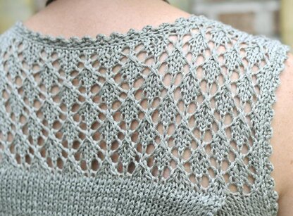 Valerie - lace yoke tunic