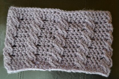 Amber Cabled Cowl