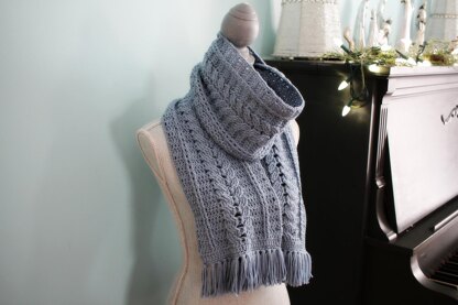 Blissful Cabled Scarf