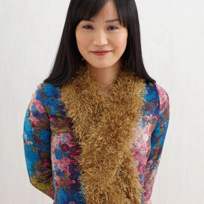 Beginner Knit Fur Scarf in Lion Brand Fun Fur - L0690B