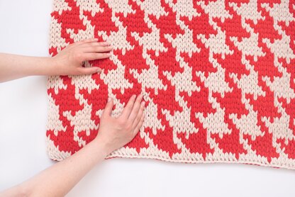 Classic Houndstooth Blanket Pattern