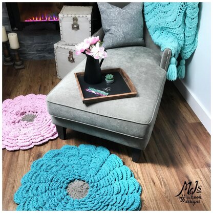 Bulky & Quick Flower Rug