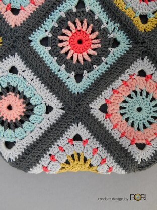 Boho Granny Square Market Bag pattern by tl.crochet