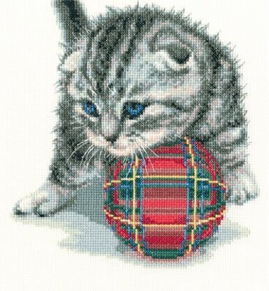 RTO Playful Kitten Cross Stitch Kit - 20cm x 20cm
