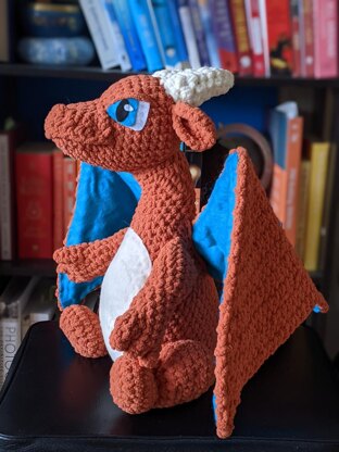 Giant Dragon / Charizard