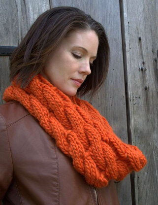 Cable Drop Stitch Cowl in Plymouth Yarn Galway Roving - F591 - Downloadable PDF