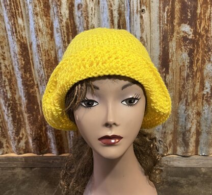 Sunny Days Bucket Hat -- a loom knit pattern
