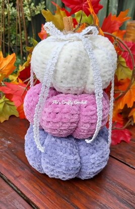 Plush Pumpkin Stack