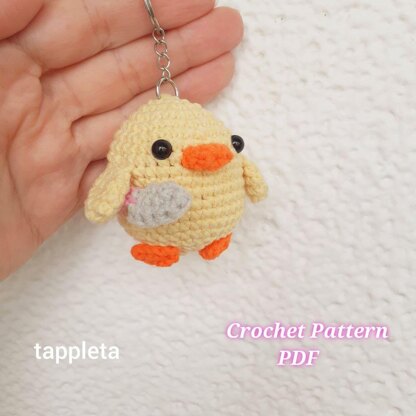 Duck with knife crochet pattern pdf, Cute Duck meme gift crochet, Duck keychain, Car mirror hanging crochet, Amigurumi duckling with knife