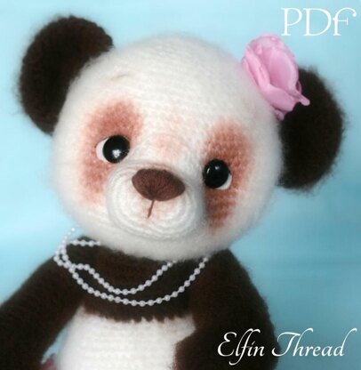 Bamboo Kisses, the Panda Bear Amigurumi