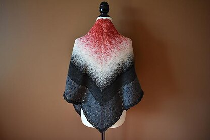 Labyrinth shawl