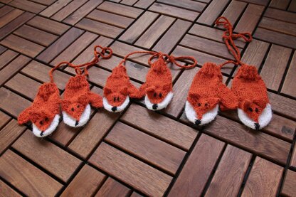 Foxy mittens