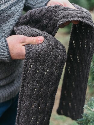 Open and Fold Cabled Scarf