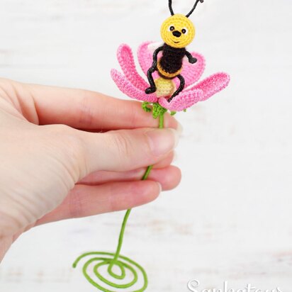 Micro Bee with flower