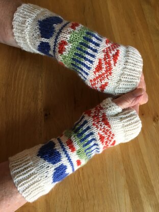 Whimsy of the Heart fingerless gloves