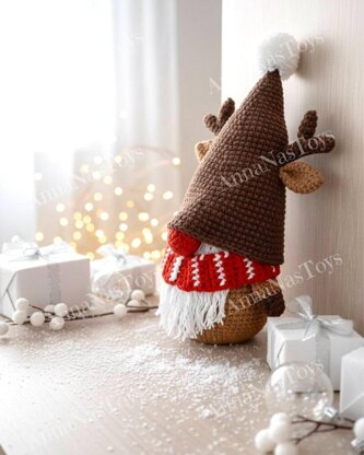 Gnome Christmas deer