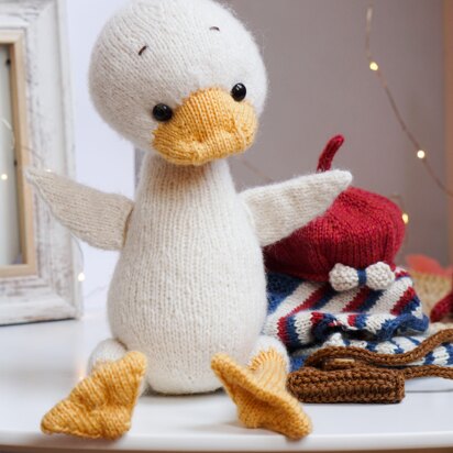 Knitting Pattern: Goose toy