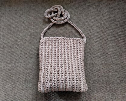 Crochet Bag Pattern, PDF Tutorial Chevron Trail