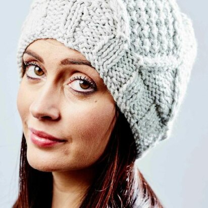 Snuggly Cable Hat - knitting pattern