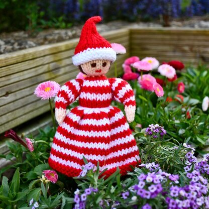 Heidi - Christmas Elf Folk Doll Knitting Pattern