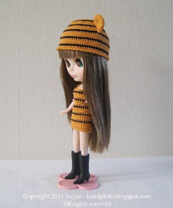 Tiger Hat and Dress Crochet Pattern For Blythe Dolls